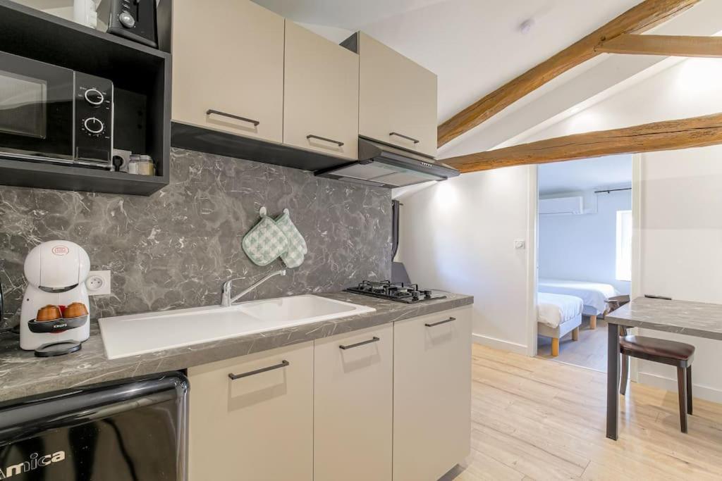 Le Francfort - Les Appartements De L'Olivier Loyettes Eksteriør bilde